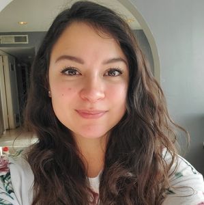 Meet your Posher, Jasmine